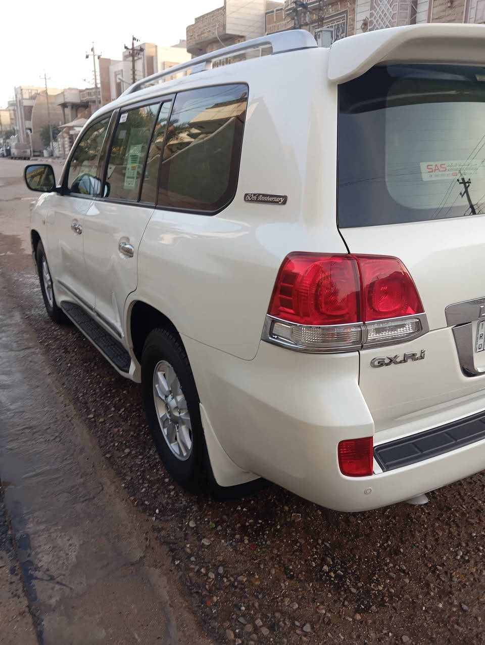 لاندكروز 2011 GXR.i وكاله ساز فول مواصفات ستينيه اصل كفاله عامه من الصبغ والتبديل والفتح والبارد والرصعه
8 ايرباك 
فتحه سقف 
6 سلندر 4000
كشنات جلد بقلاوه
كشنات كهرباء 
لايت زينون 
حساسات امامي خلفي 
شاشه كبيره 
4 جام اوتو 
زراك لايت
بصمه
ثلاجه
دشبول ليزري 
فور ويل 
اشاير بالمري 
7 راكب 
سياره جاهزه من محرك وكير وحداده وتبريد وتايرات بوضع الشركه كلها بلاديه رقم بصره سنويه جديده السعر 333 وبيها مجال لشراي 
***********
