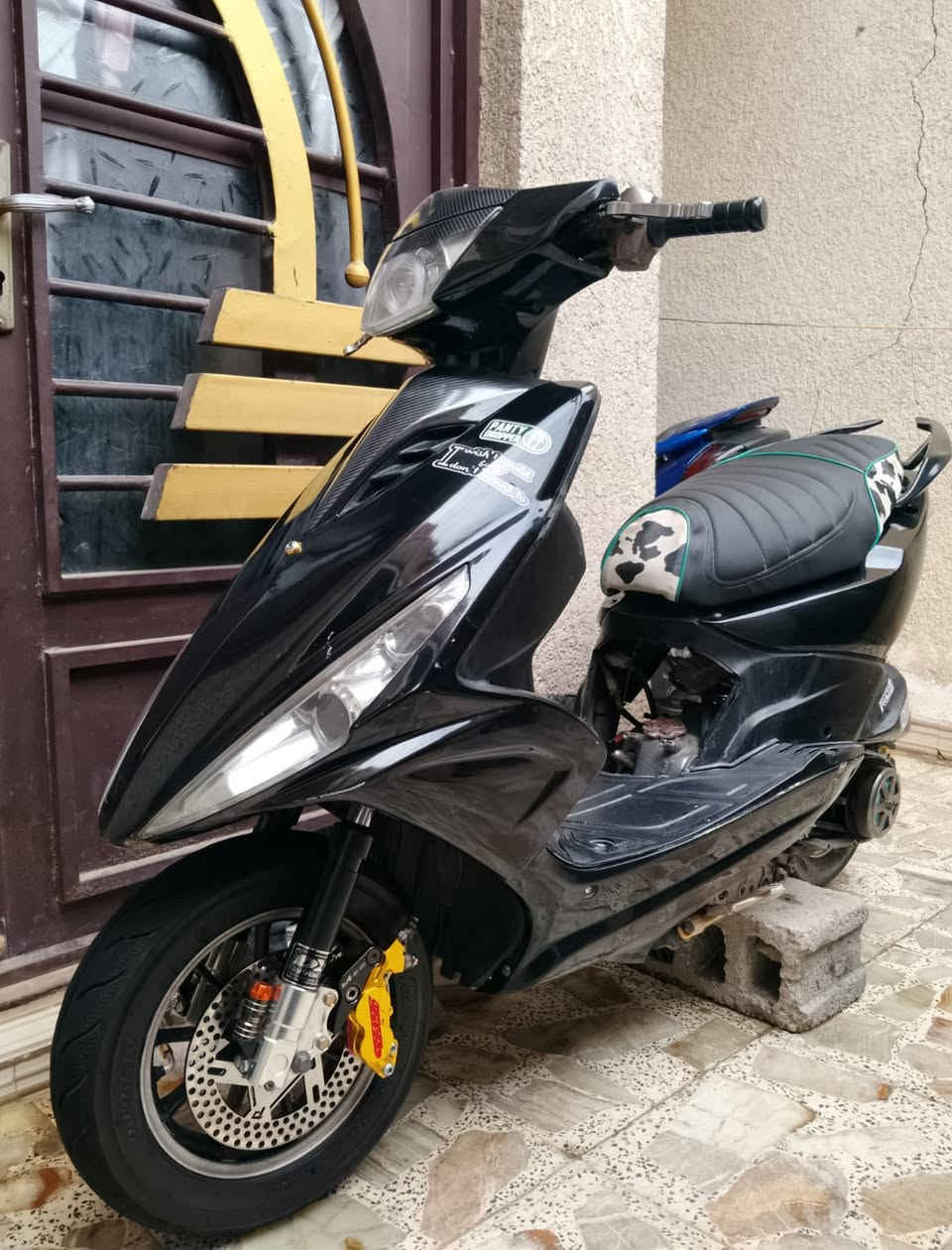 سلام عليكم ماكس مضلع ياباني ملغومة تزويد كلشي بيهة مزود وتزويد اصلي مكينة 55 بلاد هاون صاروخ كهربائيات كلهة شغالة بيهة ملاحضات بسيطة بل كفر مكاني كربلاء ***********
