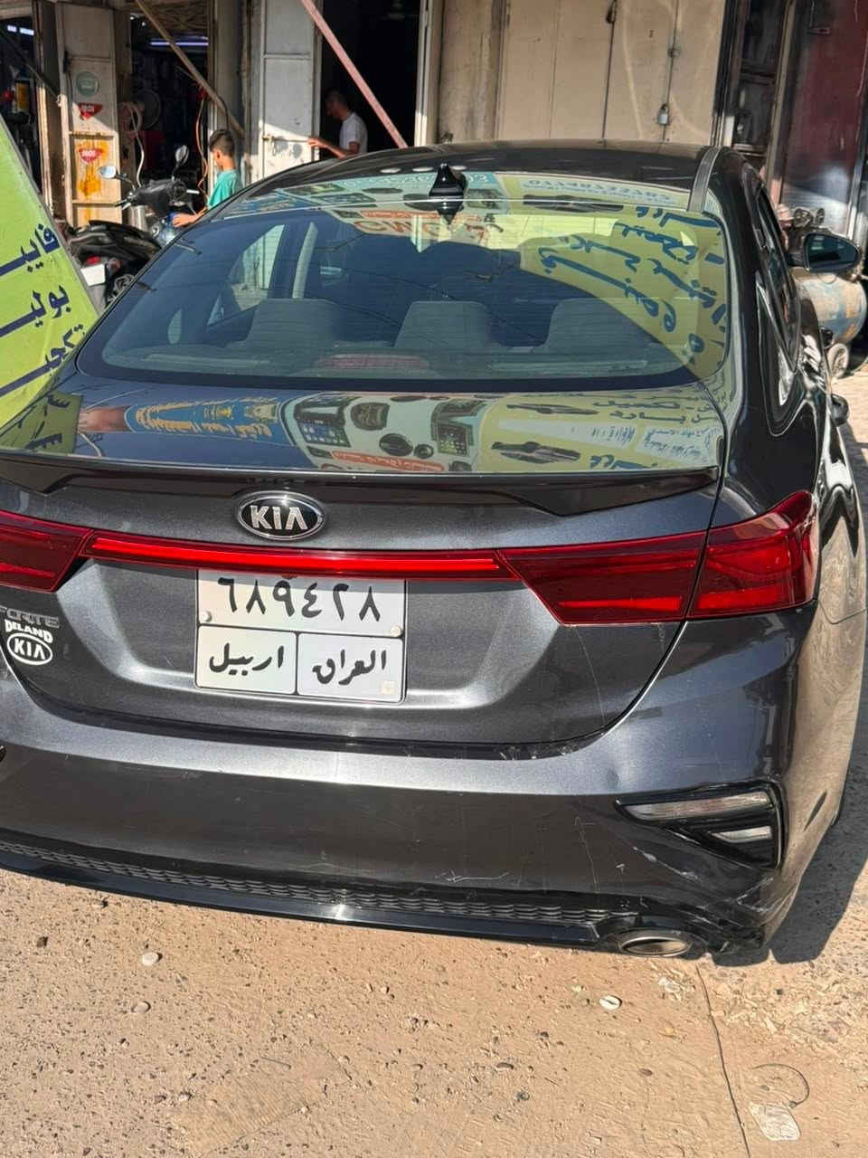 سلام عليكم للبيع فورتي مديل 21 السيارة جاهزه تبريد كير محرك كفاله السياره وارد امريكي حادثه بنيد وجاملغ جهت اليمنه فقط بدون دواخل السياره خير من الله كير جيدي لاين السياره نص فول مو فول صدر امامي خلفي جديد تجي تكلب وشوف بعينك للشراي رقم الهاتف *********** اتصل وبيك خير وتدلل تريد تحويل تريد وكاله كيفك انته
