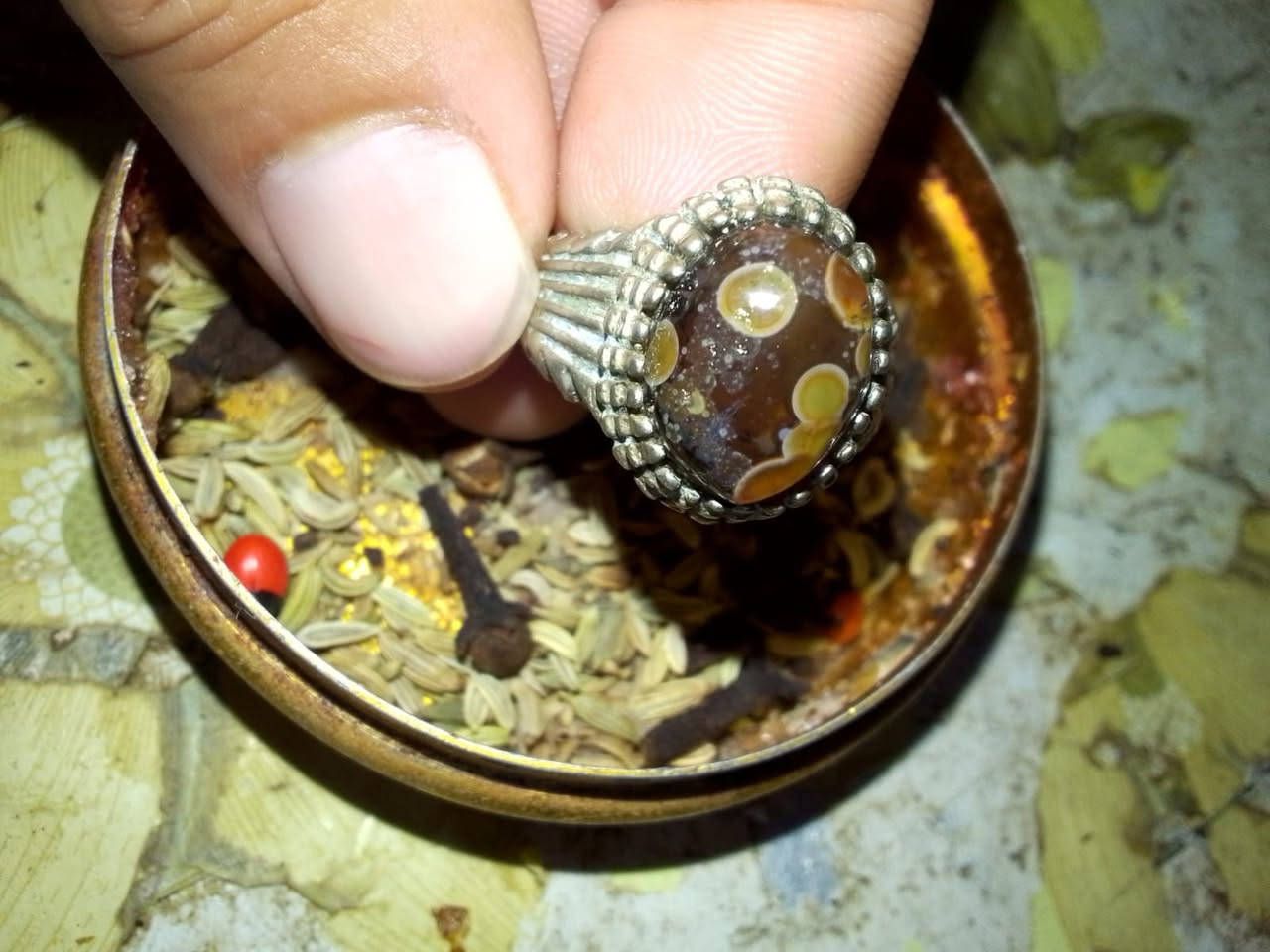 خاتم سليماني نوادر عيون صريحه 
للبيع 25الف معه توصيل. ❤️


**إذا كنت صاحب هذا الإعلان وتريد حذفه لأي سبب، رجاءا أرسل رسالة إلى الدعم الفني**