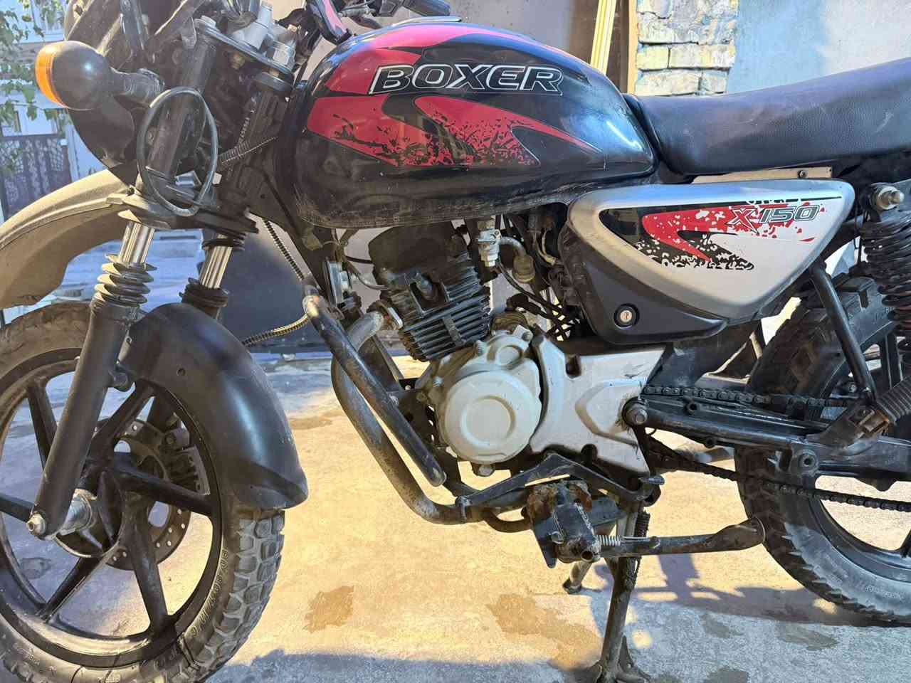 السلام عليكم شباب دراجه بوكسر للبيع مديل 22 تجفيت شركه وبعدها عل سحك السعر مليون وبيها مجال ومتوازي على فلوس العنوان بغداد الغزاليه ***********
