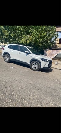 كورولا كروز هايبرد • ٢٠٢٢ • ٩٠ الف