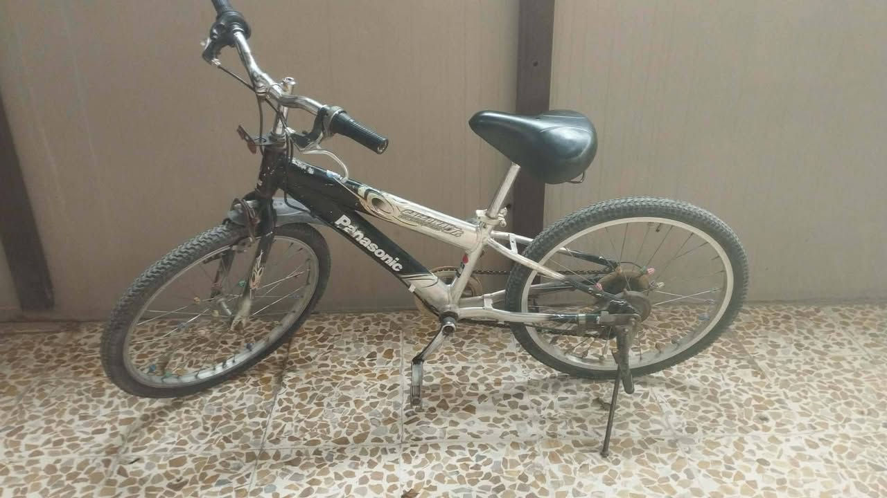 حجم 22 باله 
حجم 28  700 C
  الشراي يخابر ***********
