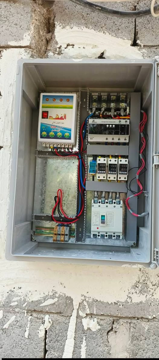 السلام عليكم 
كهربائي متفرغ (بوري +سيميز+بوردات) اشتغل في جميع مناطق كربلاء للتواصل 
*********** _***********
