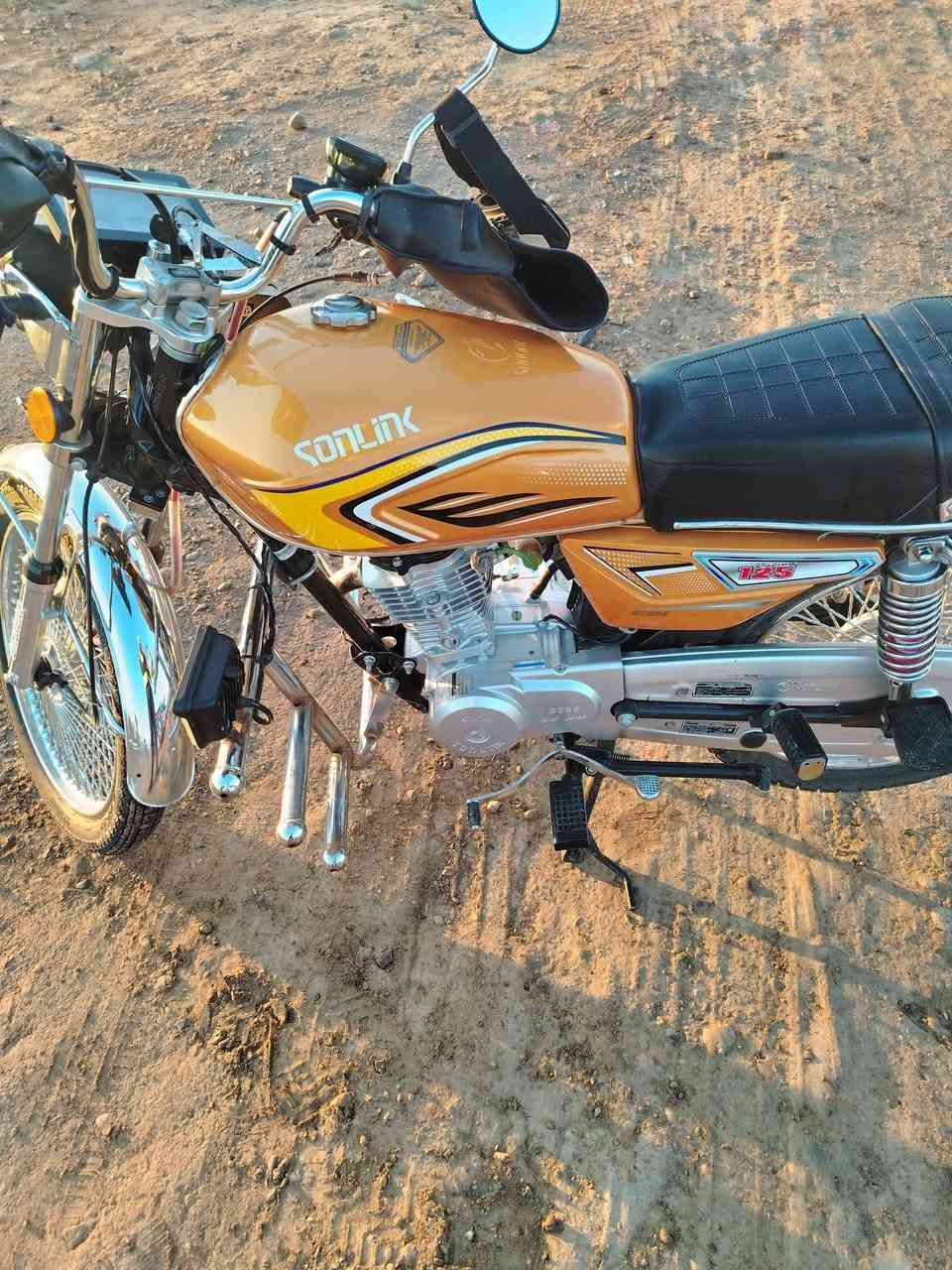 السلام عليكم دراجه للبيع تايكر سونيك موديل 25 خمسه كير كل نقص ما بيها ما عدا بسه شاشه محترقه مكان الدراجه واسط العزيزيه الاتصال على الرقم *********** وبيك خير تدلل والمو شراي الرجال لا يدخل
