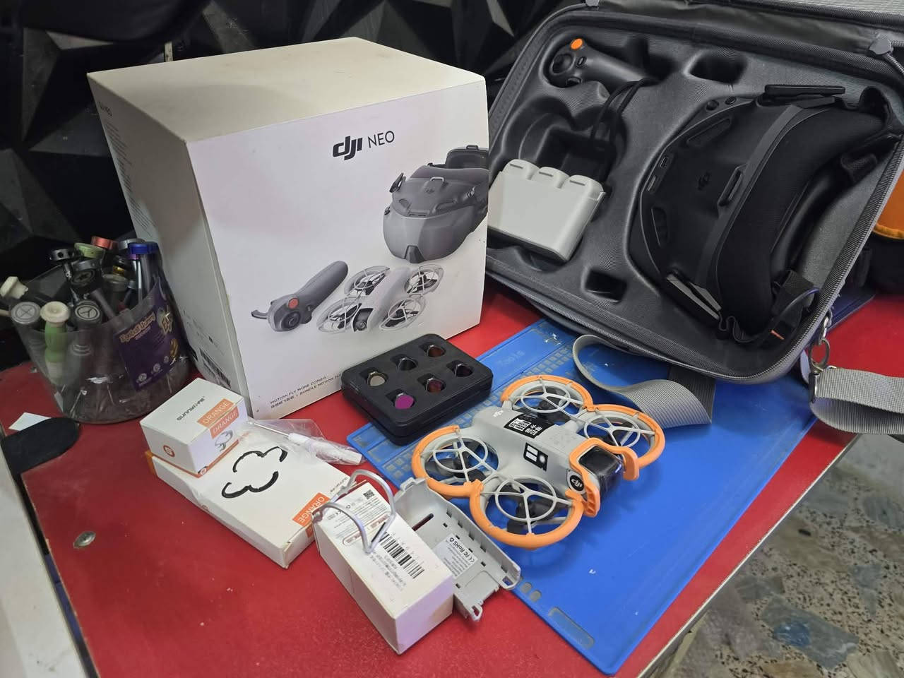 درون dji neo  نسخة الموشن fpv درون معروفه وكلش حلوه صالي ٦ اشهر من اخذتها بيها فقط هاي ضربه زغيره اني استخدمها استخدام شخصي لا مصور ولا بشركه فقط ونسه وياها ضوء جوه يصير  اخذته ب ١٥ وياها فلاتر nd للكامرا اخذتهن ب ٢٥ وياها جنطه اخذتها ب ٥٠ وياها واقيات تصادم برتقالي اخذتهن ب ٢٠ وياها واقي المنيوم فاتحه ماشاده اخذته ب ١٠ وياها ٣ بطاريات وشاحنه وموشن ونضارة امانه الله ارون اخذتها ب ٨٥٠ امانه هواي مكلفتني واريد ابيعها عندي ضرف رايها ب ٧٥٠ وتوصيل ماعندي مكاني كوت


**إذا كنت صاحب هذا الإعلان وتريد حذفه لأي سبب، رجاءا أرسل رسالة إلى الدعم الفني**