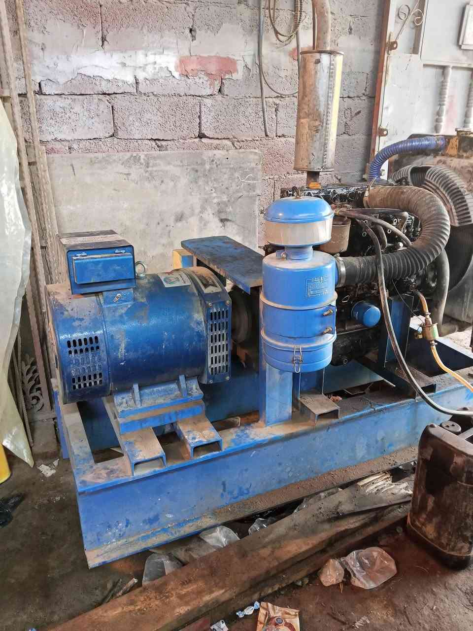 مولده ينمر ياباني حجم المحرك 94 30 كي ڤي السعر 16 ورقه وبيها مجال قليل مكان الديوانية رقم الهاتف ***********
