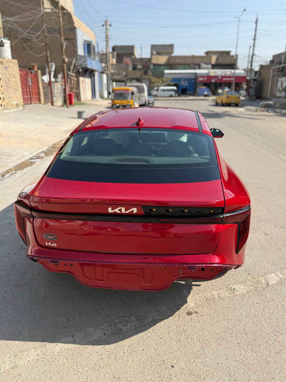 السلام عليكم كيه K4 مديل 2025 نص مواصفات ماشيه 18 كيلو سياره حادث كدامك صبغ فقط بنيد بدون فتح بكانه بيه بارده بل صندوك باقي مكفوله  نقص بس دفيوز خلفي بدون يرباك سياره رديترت شركه شرط تحويل ثاني يوم سياره بسمي رقم ***********/ *********** فقط شري يتصل رحمه ولديكم السعر 175 بيه مجال قليل
