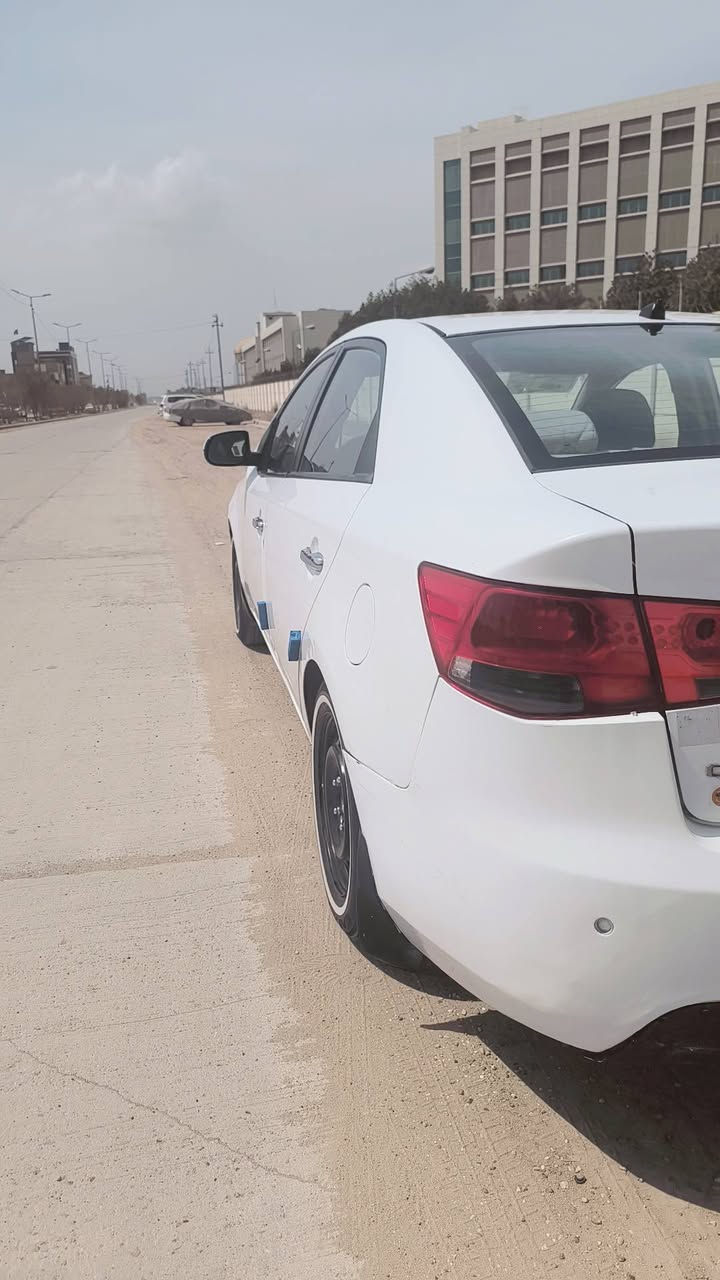 السلام عليكم 
للبيع كيا سيراتوو مكفوله موديل 2013 رقم اربيل تريد تحويل تريد وكاله السونار مرفق مع الصور فول مواصفات عده البصمه فتحه تحكم ستيرن شفتات اشاره بالمري حساس خلفي مكينه كير مكفولات السعر 105 وبيها مجال ***********......*********** مكاني بابل مركز المدينة
