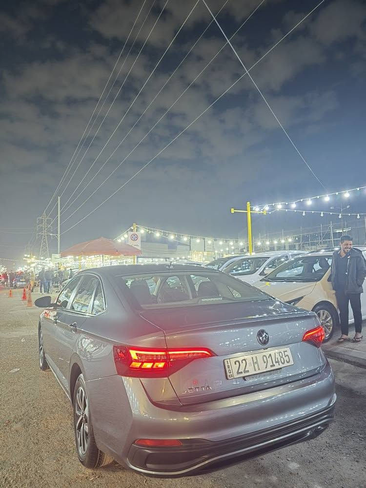 جیتا ٢٠٢٣ 
تەنیا دەرکەی سایەق و نیو چاملغی بۆیاغە بەبێ داخلی بەبێ ئێرباگی پێشی
٢٩ هەزار مایل رۆیشتییە
نرخی فرۆشتن ١٥٢
*********** أربيل, العراق
