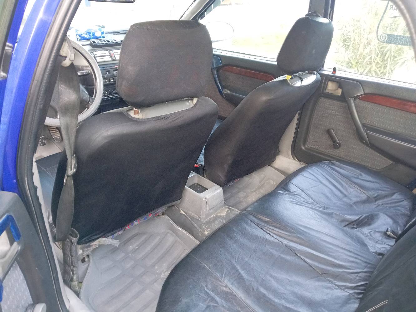 سياره فكتره لبيع موديل ٩٥ محرك 2000 كامل وصفات 