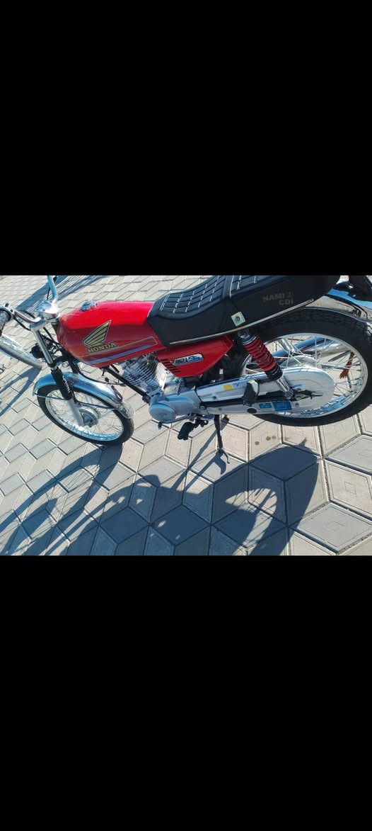 سلام عليكم شباب هاي دراجه مكفوله للبيع صالهه 3اشهر 
معمره مكاني ماجديه بدون مستعجل عله بيعتهه
***********
