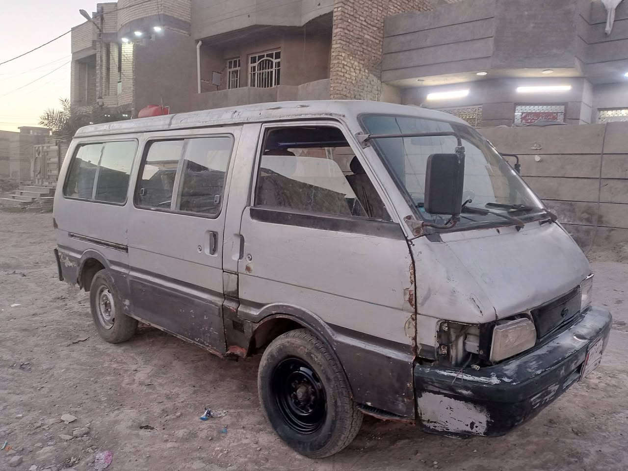 السلام عليكم كيا بستا 94 محرك 3000 خيط تبخير قليل كير اكسل شواصي مكفولات صدر جديد مشط بور جديد تخم تاير باتري جديد السياره شايله نفسه وخير من الله من ايدك الشارع السياره ابيع بدون راعي اكفلك سرقه وعشاير واسويلك مكاتبه سنويه عضم عاج السعر 17 وبيه مجال عنواني بغداد الشعله ***********
