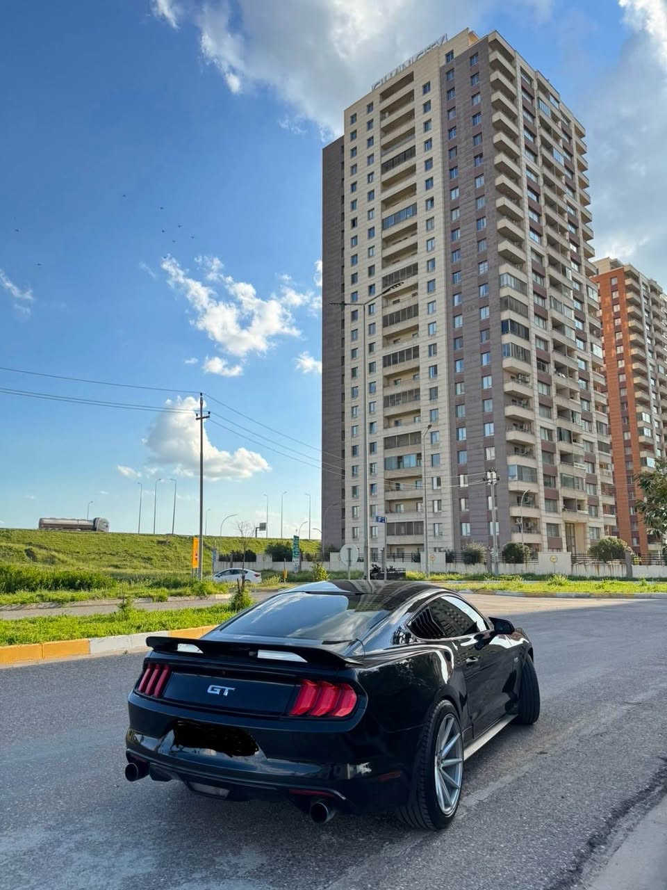 Mustang v6 2017
یەک پارچەی سبوخە بۆنیتی بەس سبوخ کرایتە رەش دەعمی نیە و ٢ پارچەی بیلادی گۆرایە بێ ژورێ بێ ایرباگ هەمووی بەشەرت ٦٢ مایل رۆشتیە گیر و مەکینە و کارەبایات هەموو شتی بە شەرتە ٤ تایەی لۆکی لەسەرە و جوانترین ویلی حەجم ٢٠ی لەسەرە  هەموو شتی هاتیتەوە سەر بیلادی لە هیچ شتەکی نوقستان نیە 

فقط بونيت صبوغ
بدون دواخل بدون ضربه كلشى بشرط
بس هذا بونيت مسبوغ
تغير قطعتين بدون ايرباگ بدون دواخل ماشيه 62 مايل گير ومكينه وكهرباييات كلشى بشرط
اربعه ويل كب جديد طايات جديد
كلشى مرجوع ب بلادى
مابى نقص نقطه
كلشى مرجوع ببلادى أربيل, العراق


**إذا كنت صاحب هذا الإعلان وتريد حذفه لأي سبب، رجاءا أرسل رسالة إلى الدعم الفني**
