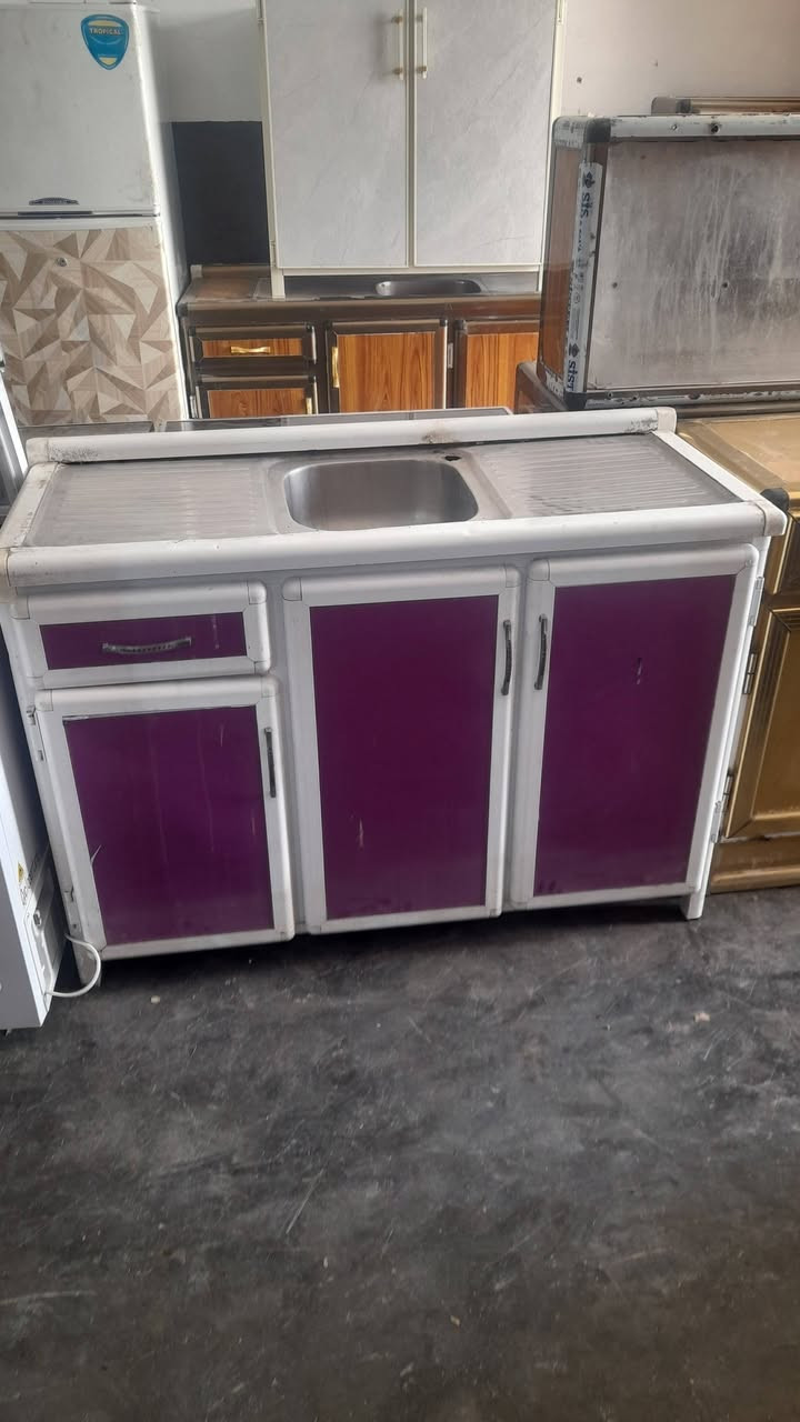 كاونتر شبح سعودي الأصلي
مترين ونص 
السعر 650 الرمانه البوعبيد 
***********
