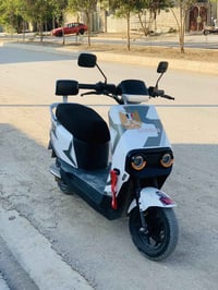 ماطور 318  بطريات 6  ملف 2000  ماطور حلو نضيف  مستعمل شهرين  السعر 580...