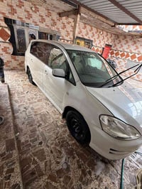 سيارة • نضيفه • قابل تفاوض