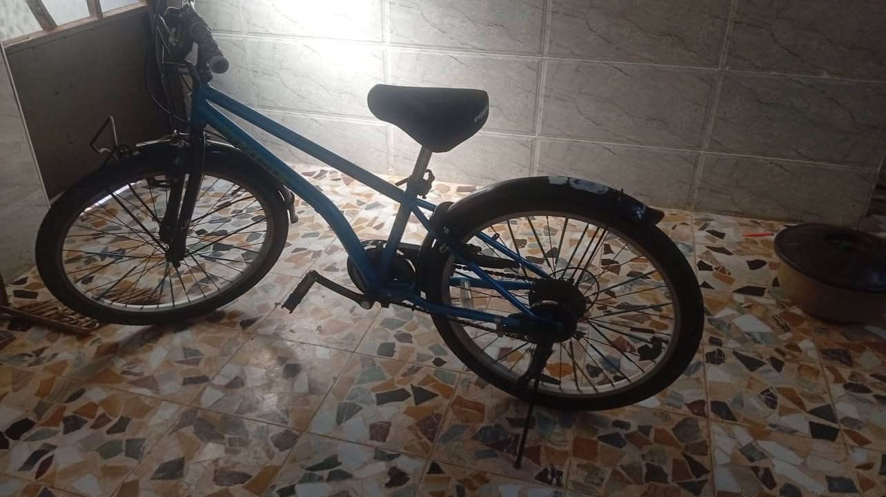 🚲 للبيع بايسكل ياباني أصلي
✅ الحجم: 24

✅ 6 كيرات

✅ الحالة: جديد

✅ نظيف 100%

✅ جاهز للاستعمال مباشرة

💰 السعر: تعال خاص أو اتصل للاستفسار

📞 للتواصل: ***********
