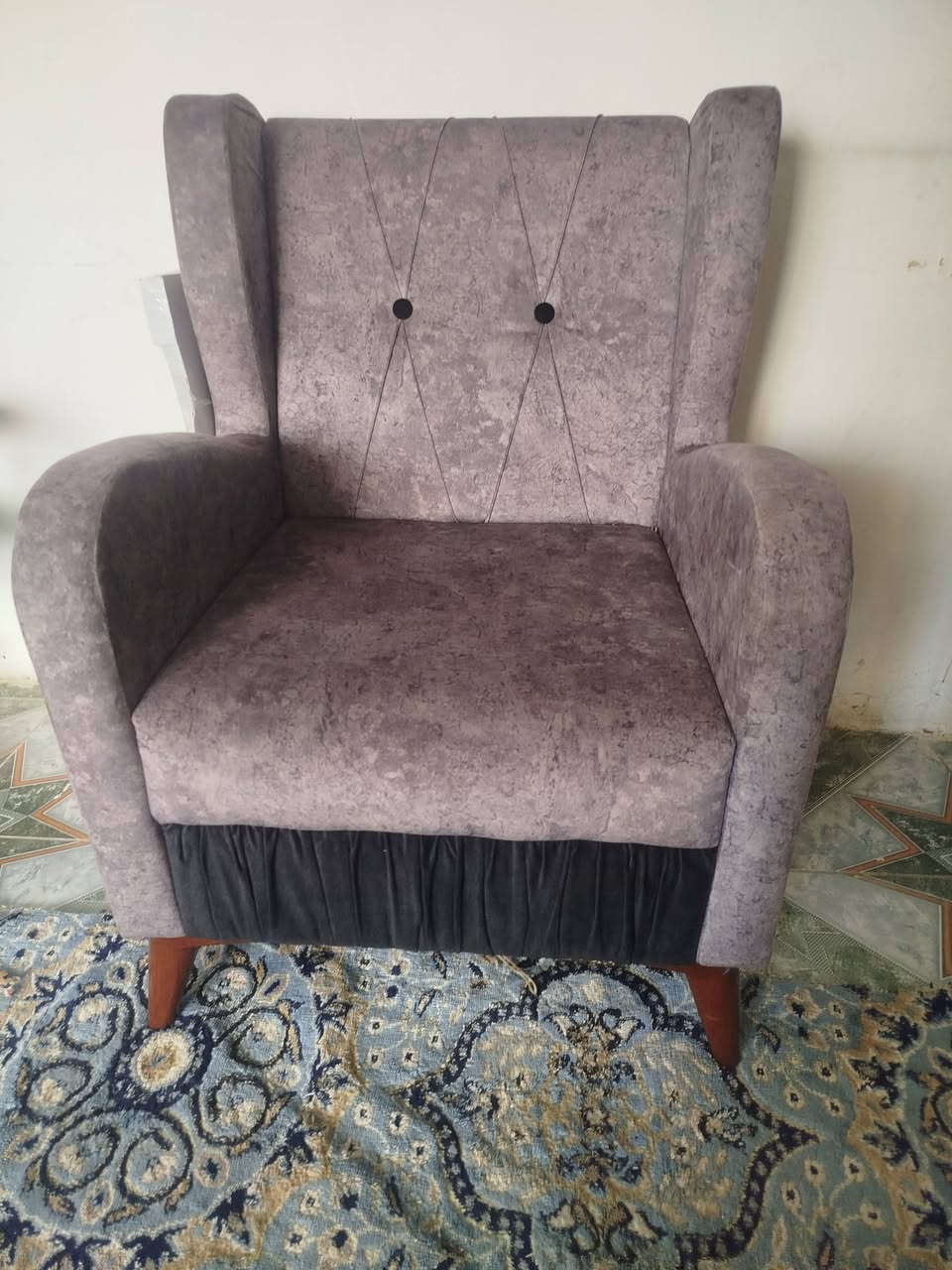 اثاث مستعمل للبيع 
تخم 10مقاعد ب200
غرفة نوم 300
سنك مع الملحق متر و20 ب75
كاونتر متر ونص ب85
للاستفسار ***********
