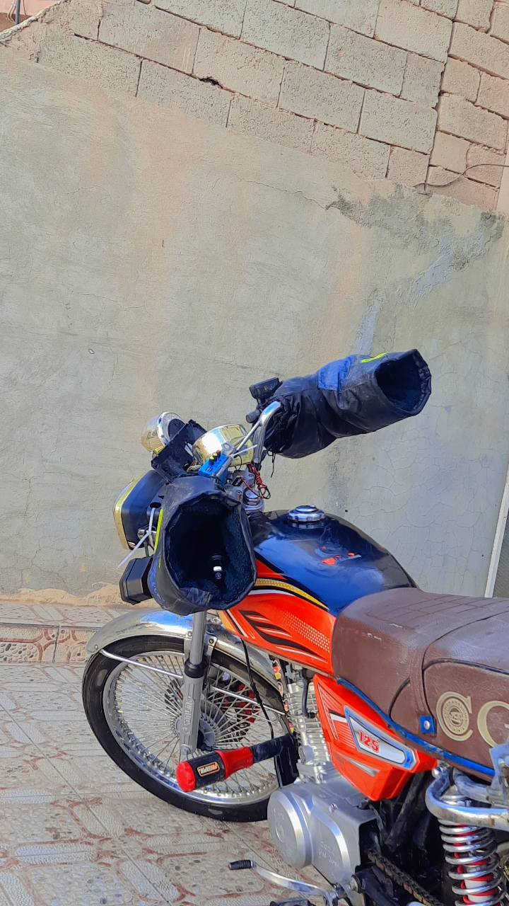 السلام عليكم دراجة تايكر 2025 متروكه مبدل لايت امامي والشاشه مكسورة محرك ممفتوح انطيك بي شرط السعر 550 وبيها مجال عنواني تكريت الديوم هذا الرقم ***********
