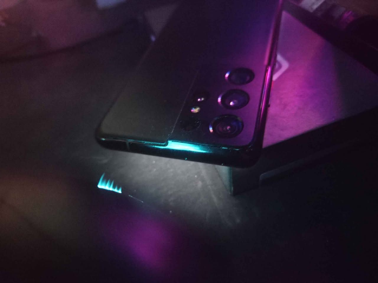 السلام عليكم عندي اس 21 الترا امريكي 
الشعر بمجال مجال
المشكله بالكاميرا 
ذاكره 256
كاميرات تشتغل بها خلل بسيط
بيكسر بالحافه ونقطه بالشاشه بغداد, العراق


**إذا كنت صاحب هذا الإعلان وتريد حذفه لأي سبب، رجاءا أرسل رسالة إلى الدعم الفني**