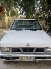 نيسان بيكب • ٩٣ • مكينه ٢٤٠٠