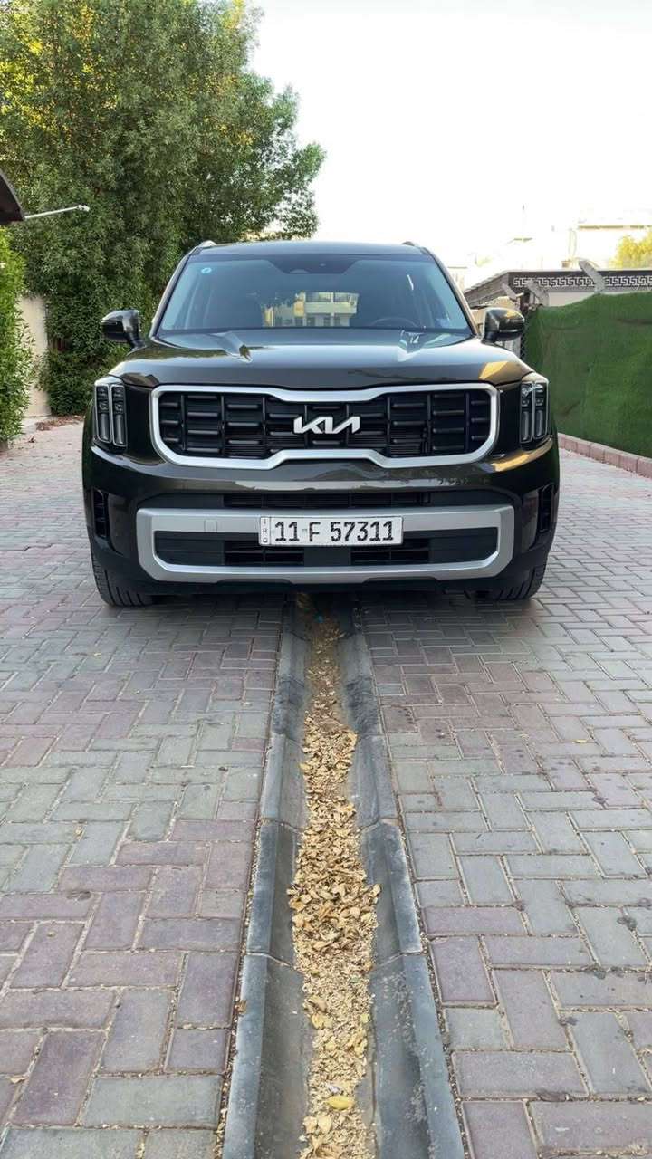 السلام عليكم

كيا تلورايد 2025 فئه S

رقم بغداد شهداء

الحادث بنيد وجاملغ بدون ايرباك 

. سياره جاهزه مابيه اي نقص

مواصفات

. فتحه

. بصمه

. كشنات منفصله vip

. كامره

. رادارات اماميه خلفي جانبي

. شحن وايرلس

. دخول ذكي

. اربع وضعيات قياده

. كشنات جلد

بيه بعد هواي مواصفات.........

للاستفسار ***********

مكاني بغداد
