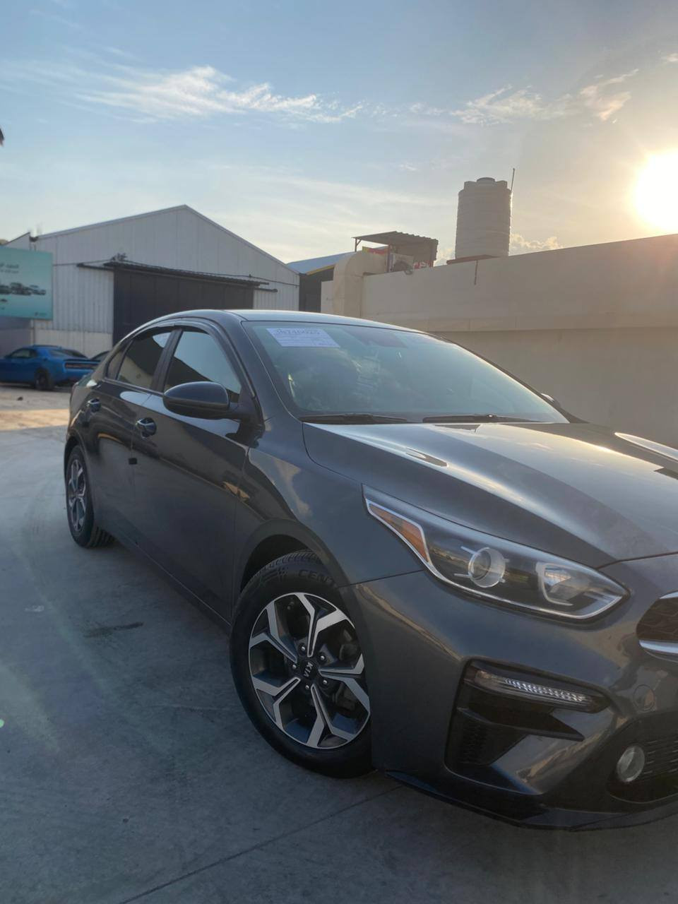 السلام عليكم
                        فورتي 2019
امريكي ..
محرك 20. 
كيرتوماتيك ..
نص فول ..

تحكمات ..
3 انضمه قياد .. 
بدون صبغ .. 
بدون تعديل ..
رقم الشاصي بالمنشور ..
مكان السياره موصل ..
3kpf24ad3ke004650
حي الشفاء ..
سنويه 2030..
هزه جديد ..
سعر151$.. 
*********** وتساب 
مكلف بالنشر ../ 
لا تبعث  طلب صداقه 
الطبات عندي مقبطه ادخل خاص
../ كل السيارات انزلها ستوري ../
