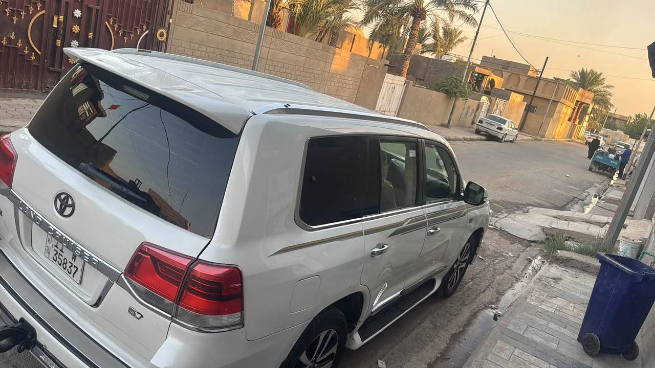 سلام عليكم
الاندكروز موديل ٢٠١٧

رقم بغداد بسمي 

تحويل مباشر 

مكينه ٨

٥٧٠٠

موصفات لكزز

ماشيه ١٤٠

بيها مكانت صبغ 

بدون دواخل 

السعر ٣٦٥

العنوان واسط الزبيدية 

‭***********‬
