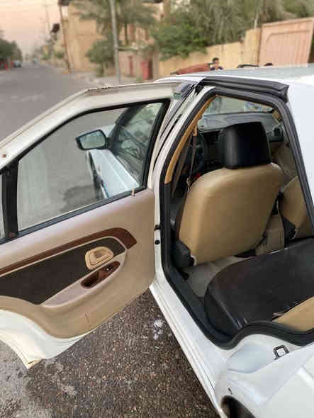 بيجو بارس مديل 2017 
مكينه وكير فرنسي اوتوماتيك بلاد 
رقم بصره انكليزي سنويه لغايه 29 بسمي
تبريد شغال
السعر 55وبيه مجال 
رقم الهاتف ***********
