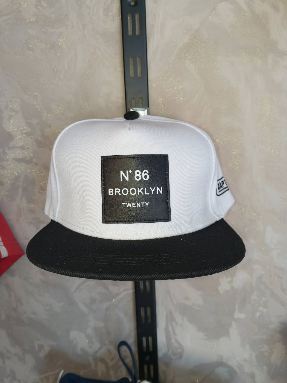 «إذا تريد أناقة بدون ما تدفع أكثر… شوف هذا»
شفقات عدله شبابيه توفرت اكثر من موديل ولون 
سعر: 4.000 دينار بس 
متوفر توصيل جميع المحافظات العراق للحجز *********** واتساب او خاص 
عنوان المحل جسر ديالئ شارع الأطفاء مقابيل بلديه جسر ديالئ
