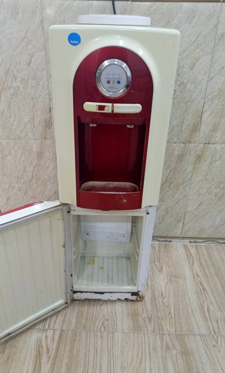 براد شغال بارد فقط للبيع بسعر مناسب هاتف ***********
