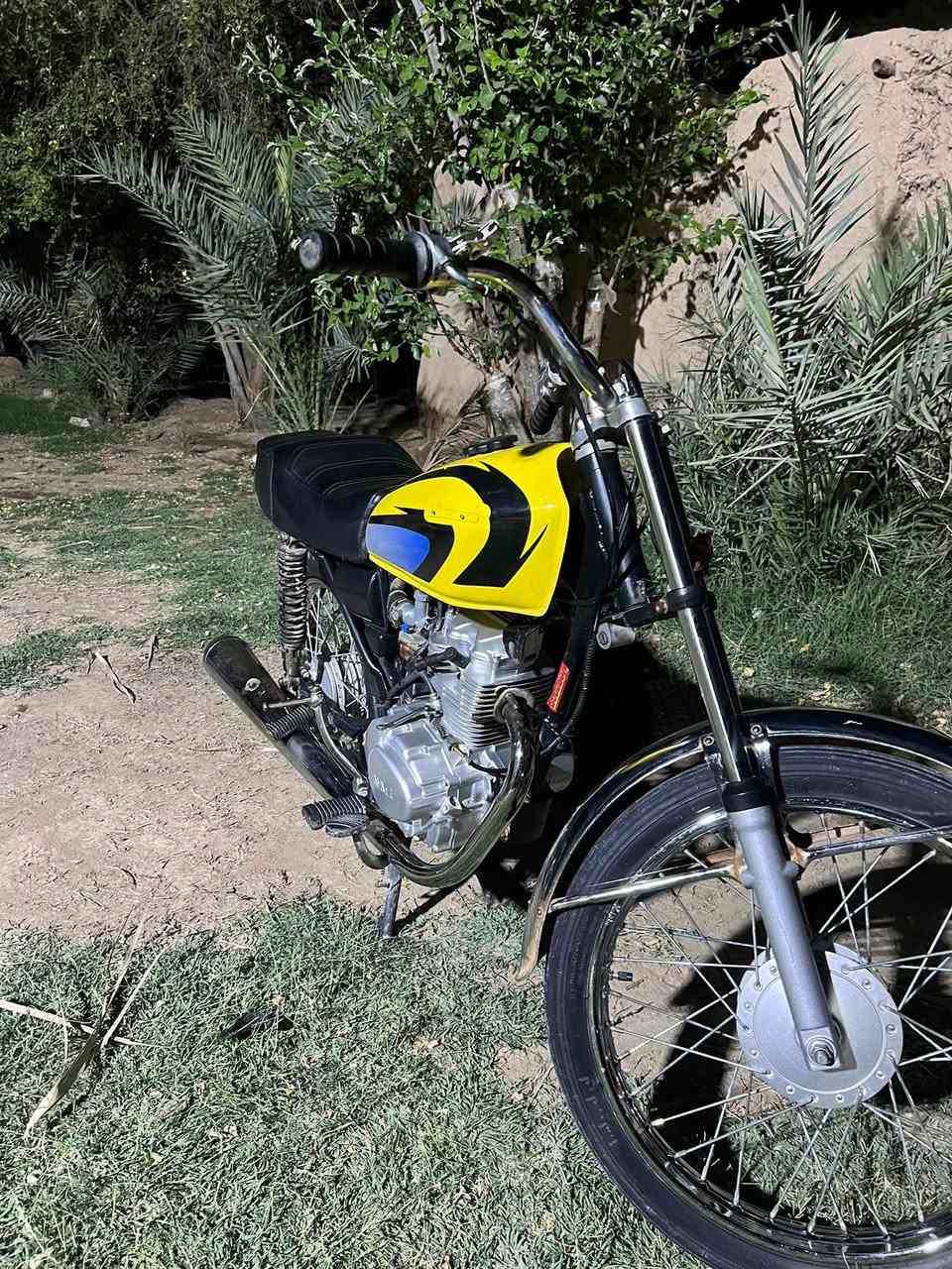 كلك كلك :

مكينه: شلامجه اصلي 

مكفوله كفاله عامه

انضف من الصوره بعد 

سعر خاص 

***********
