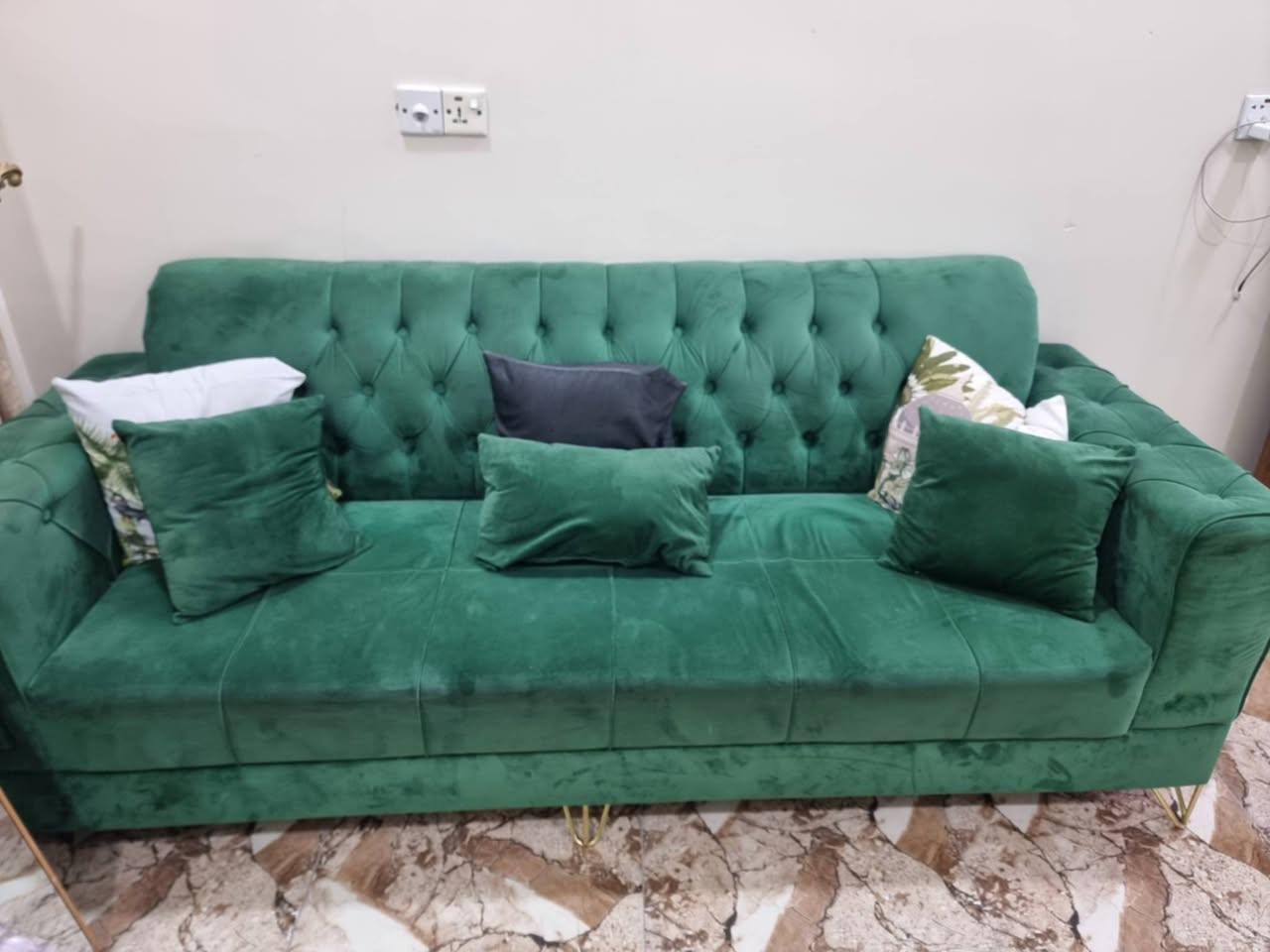 تخم للبيع 2كراسي و2 قنفات اريدهن ب250 وبيهن مجال العنوان بغداد الخطيب الزراعي للاستفسار خاص


**إذا كنت صاحب هذا الإعلان وتريد حذفه لأي سبب، رجاءا أرسل رسالة إلى الدعم الفني**