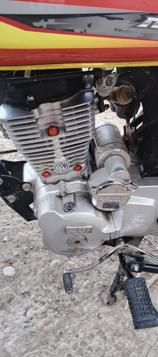 سلام عليكم
اخوان نامي برو محسن للبيع موديل 2021محرك كبس 150cc اشاير و كيج أو لايت جديد ما ناقصه شي اله الدواسات الشراي يخابر الرقم ***********
