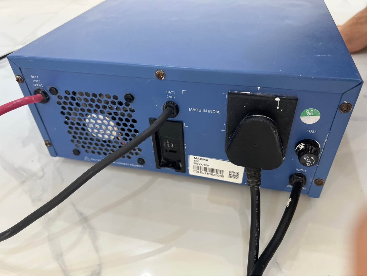 عاكسة ECO 900 VA  أربعة امبير مكاني بأبل نضيفه جدا *********** السعر 75 حلة, بابل
