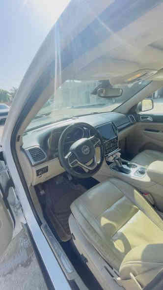 السلام عليكم جيب لاريدو موديل 19معلايه 22 لمتدد 
حادث سياره تقرير غرق كفاله عامه 
فول  موصفات حساسات امامي 
خلفي اشاير بل مري رادار امامي كشنات جلد فتحه رقم بغداد تحويل 
مكان سياره ناصريه سوق الشيوخ 
السعر 250 وبيها مجال 
***********
