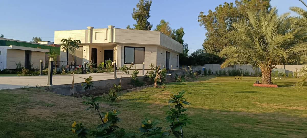 السلام عليكم
مزرعة للبيع دونم واحد
زراعي سند ٢٥ تحويل مباشر في طابو الكاظمية
فيها بيت حديث مودرن بمساحة اكثر من ٢٥٠ متر واجهة مرمر
واقعة في التاجي - شارع معمل الغاز ومكان مميز تبعد عن الكاظمية ١٠ دقائق
متوفر فيها كافة الخدمات ومزروعة بكافة الفواكه من الحمضيات  والنخيل بانواع متعدده 
للاستفسار التواصل مع الرقم ‏‪***********‬‏
