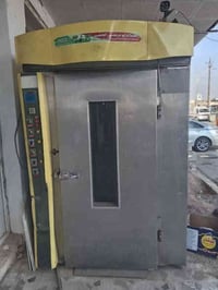 فرن دوار اوتوماتيك  للبيع شرط شغل تواصل معا رقم 07701319454