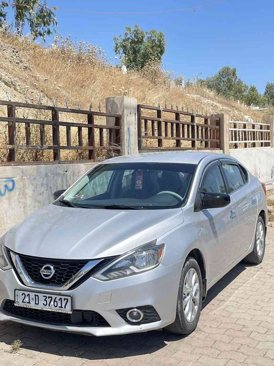 سلام عليكم نيسان سنترا موديل 2019 sv بدون صبغ بيها مكان بارد 10 سم وبيها شخط 10سم وحالوب اقل من7 مكان .بصمه ورادار وتحديد سرعة وهواي مواصفات بيها كوبون بنزين ⛽️ سيارة بأسمي تحويل نفس اليوم سنوية ورقم لحد 2031 جديدة هزة جديدة سيارة مال بيت مكان السيارة كركوك.
***********
