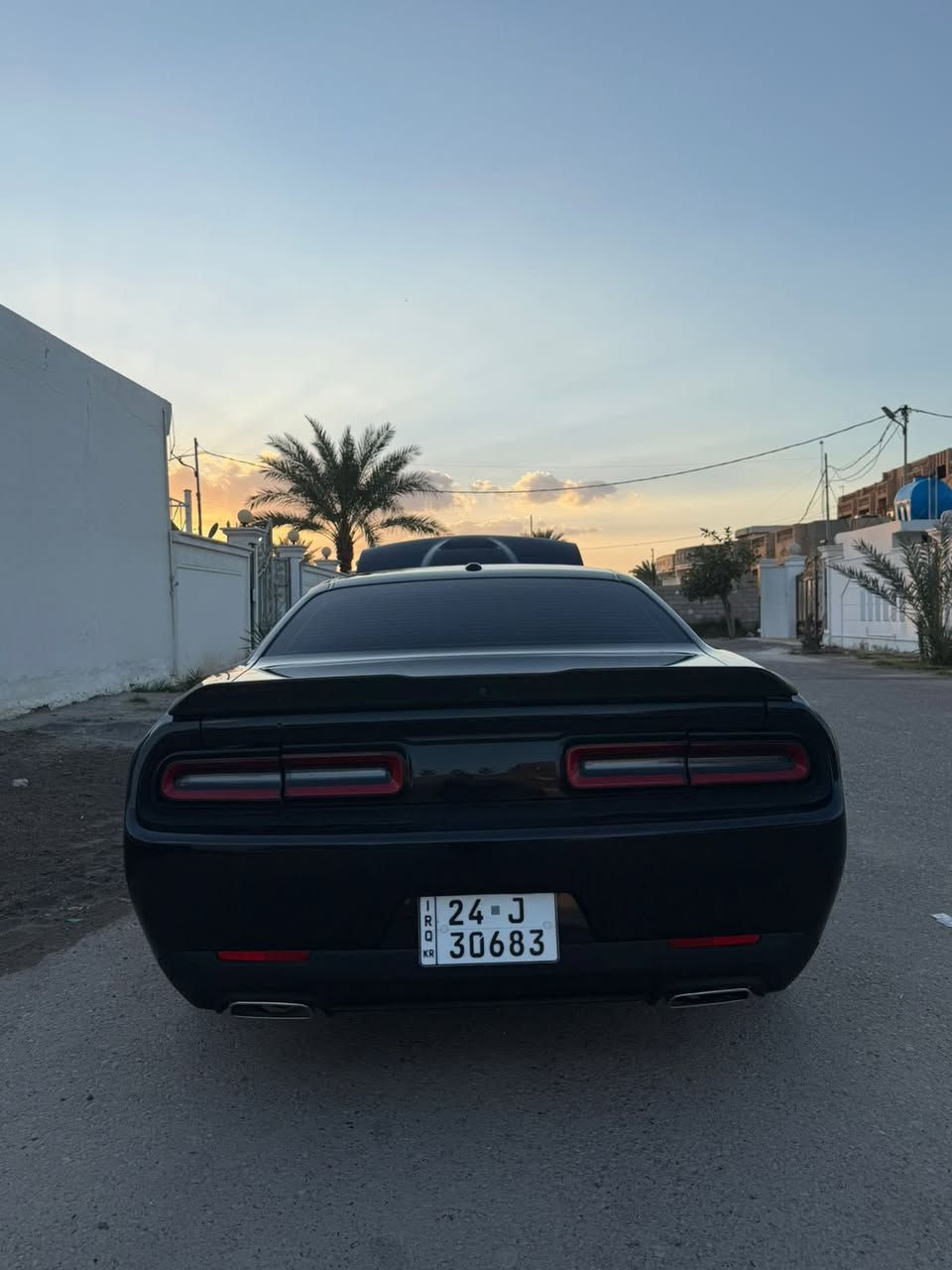 السلام عليكم 
تشالنجر 2023GT للبيع
ماشيه 60الف كيلو فقط 
وبيها باج تضليل السياره حلوه 
سياره مابيها اي نقص 
دواخل شاصي كله مكفول
رقم الشاصي موجود بلمنشور
وسونار هم بلمنشور
كير محرك مكفولات شرط الفحص 
سياره رقم دهوك بأسمي 
تحويل مباشر 
حادثها جاملق خلفي فقط بدون دواخل وشبر بارد فوق قبق البانزين غير ذني ماكووو
السعر:228وبيها مجال بسيط  
العنوان الرمادي حصيبه الشرقيه 
الهاتف:***********
