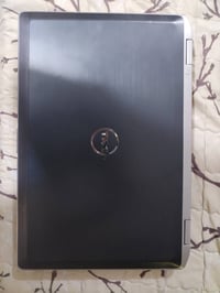 شباب غراض شلعه وحده للبيع قفل 300 الف كيسات جدد كارتون ما مستعملات لاب...