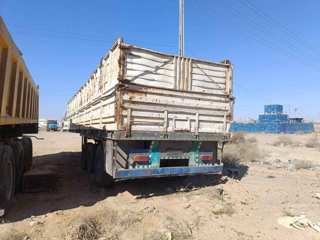 السلام عليكم 
عربانه اجناب
طول 12.5
ارتفاع 85
3 دناكير برينه
شاصي مكفول 

السعر 70 $ وبيه مجال للشراي 

معرض العراق لبيع السيارات والآليات الثقيلة 
الانبار ـ الفلوجه معارض الخط السريع 
*********** - ***********
