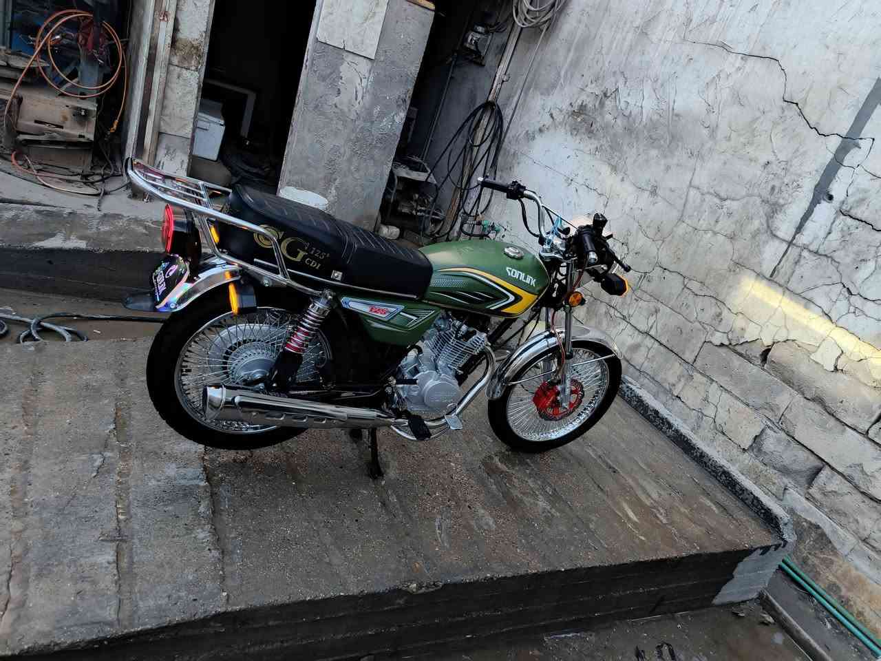 .السلام عليكم . تايكر مديل 25الدراجه جديده السعر700وبيه مجال بصيط العنوان حله قرب كراج الموحد الهاتف ‏‪***********‬‏
