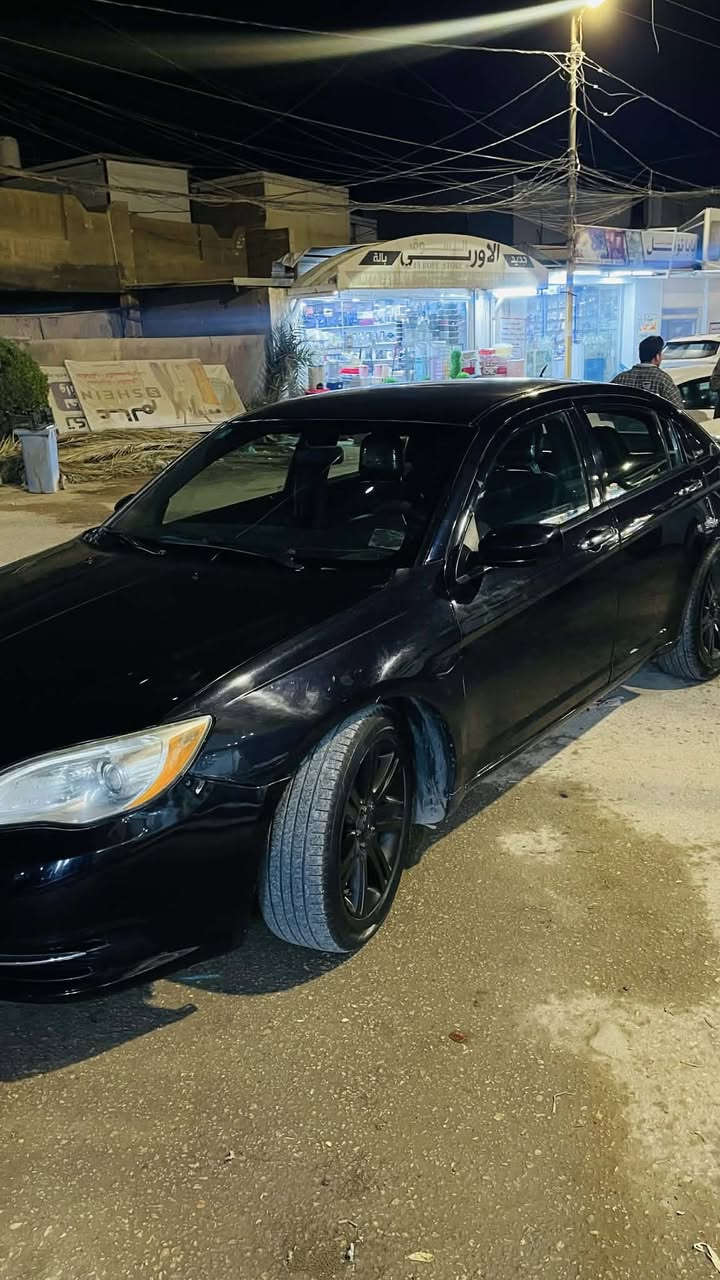 السلام عليكم للبيع ce200 م2013 رقم بغداد الجديد تحويل مباشر كير مكينه حدد 6 سلندرر  جدد حداديه جديد تخم تاير ويل كب لايت زنون كشنات جلد وكهرباء فوول عده الفتحه حادثها جاملغ وباب الصدر والصفحه ملاون صفحه صبغ والقماره كلير جراد فقط سياره جاهزه ونظيفه شلعه ومعدل تشك الكاع مكاني بابل قرب سيطره الأثار السعر 68 وبيه مجال تلفون ‭0773 504 9867‬
