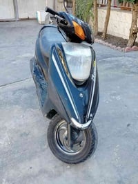 بريز للبيع نضيفه سعره 375 وبي مجال مكاني سبع بكار هاذة رقمي 0777690002...