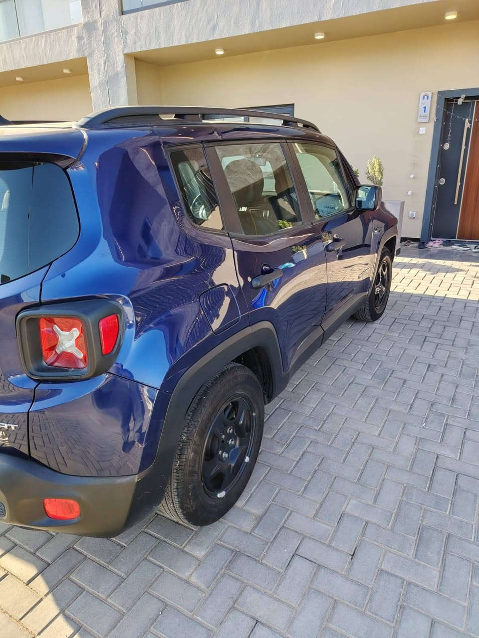 جيب رينجيد للبيع
موديل 2018
سيارة حلوة حادثهة سرقة مرفقة الصور صبغ بنيد
مكان السيارة بغداد الكاظمية 
السعر المطلوب 118$ وبيها مجال 
اتصال واتس اب هاتف ***********
