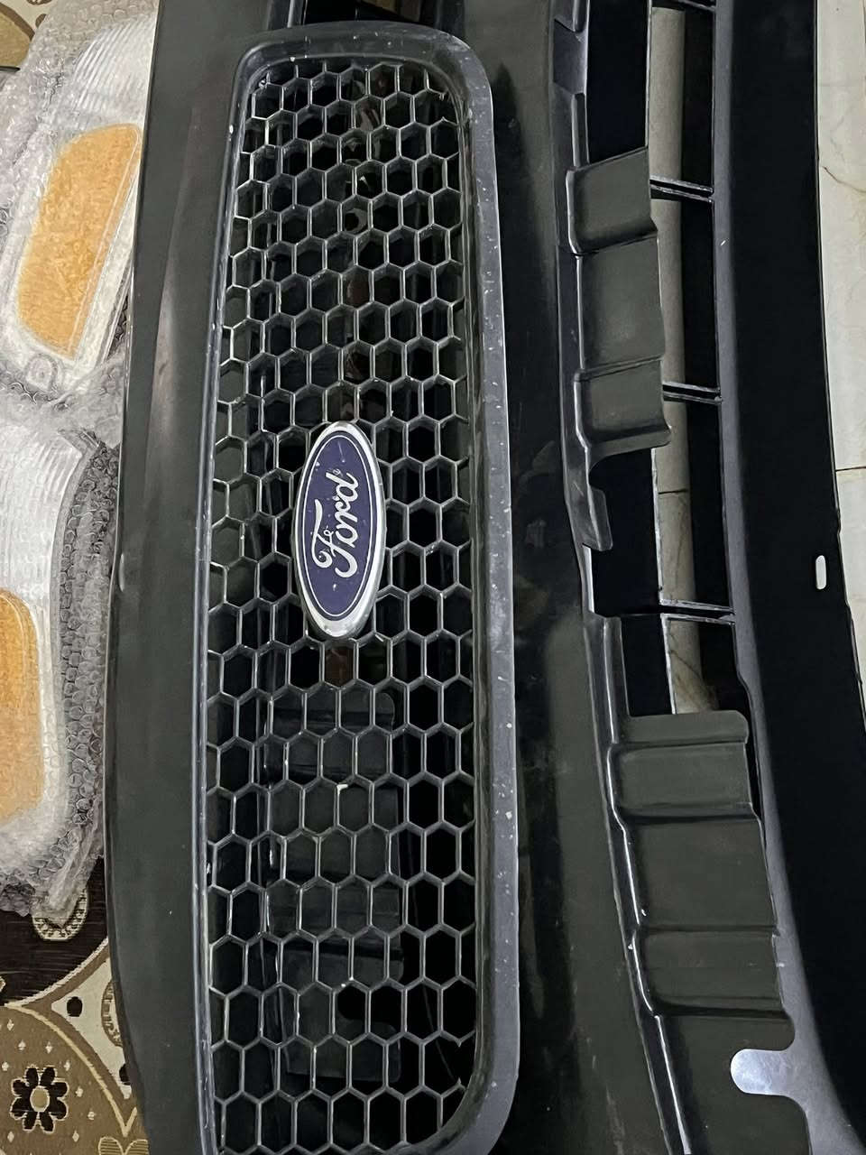 سلام عليكم قطع غيار فورد فكتوريا للتواصل والأسعار خاص متواجد ماسنجر وات ساب ***********اتصال *********** الاسعار خاص
