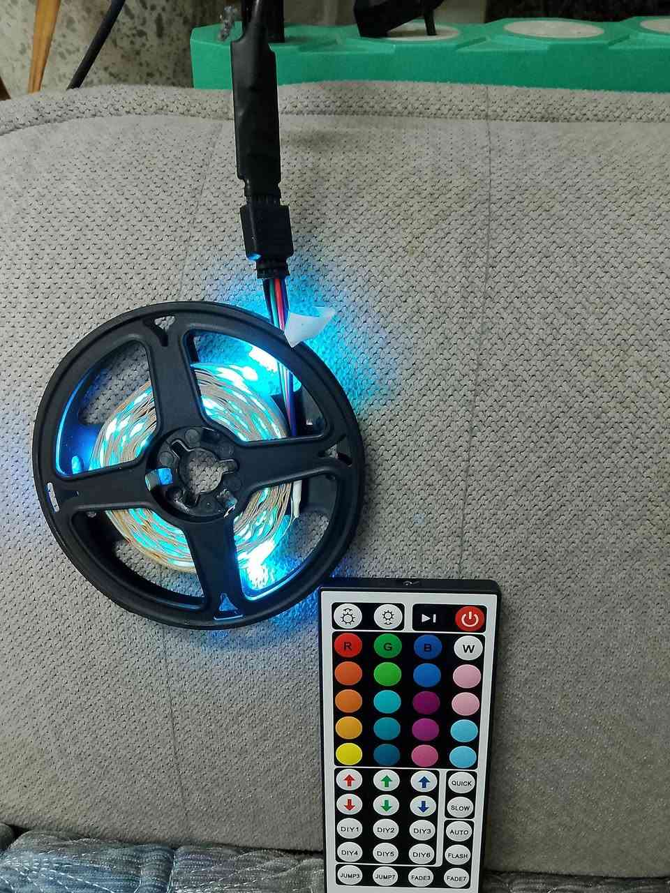 غراض نظيفه جدا للبيع بسعار مناسبه


**إذا كنت صاحب هذا الإعلان وتريد حذفه لأي سبب، رجاءا أرسل رسالة إلى الدعم الفني**