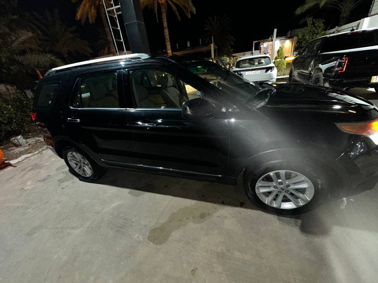 للبيع – Ford Explorer 2013
للبيع سيارة فورد اكسبلورر خليجي موديل 2013 بحالة ممتازة جدًا مكفولة  (بدون اي حادث) 

✅ المواصفات والتفاصيل:
• المحرك: 6 سلندر
• المسافة المقطوعة: 200الف كيلوفقط
• المحرك غير مفتوح – القير مكفول
• تمت صيانتها حديثًا بالكامل (إدامة شاملة)
• التبريد ثلاث قطع يعمل بكفاءة عالية
• الدواخل عسلي نظيف بدون تلف
• المواصفات: فئة عادية بدون بصمة وبدون سقف بانوراما
•مكان السيارة : صلاح الدين/بلد 
•السعر المطلوب:155$ قابل للتفاوض 
📞 للتواصل: ***********
